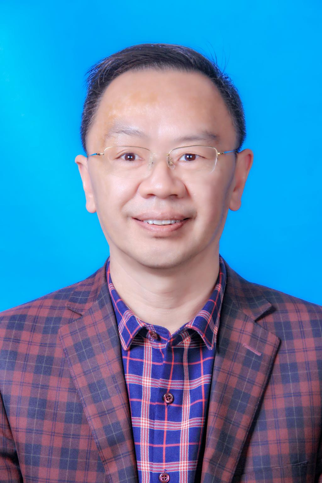 严碧波 硕士 副教授